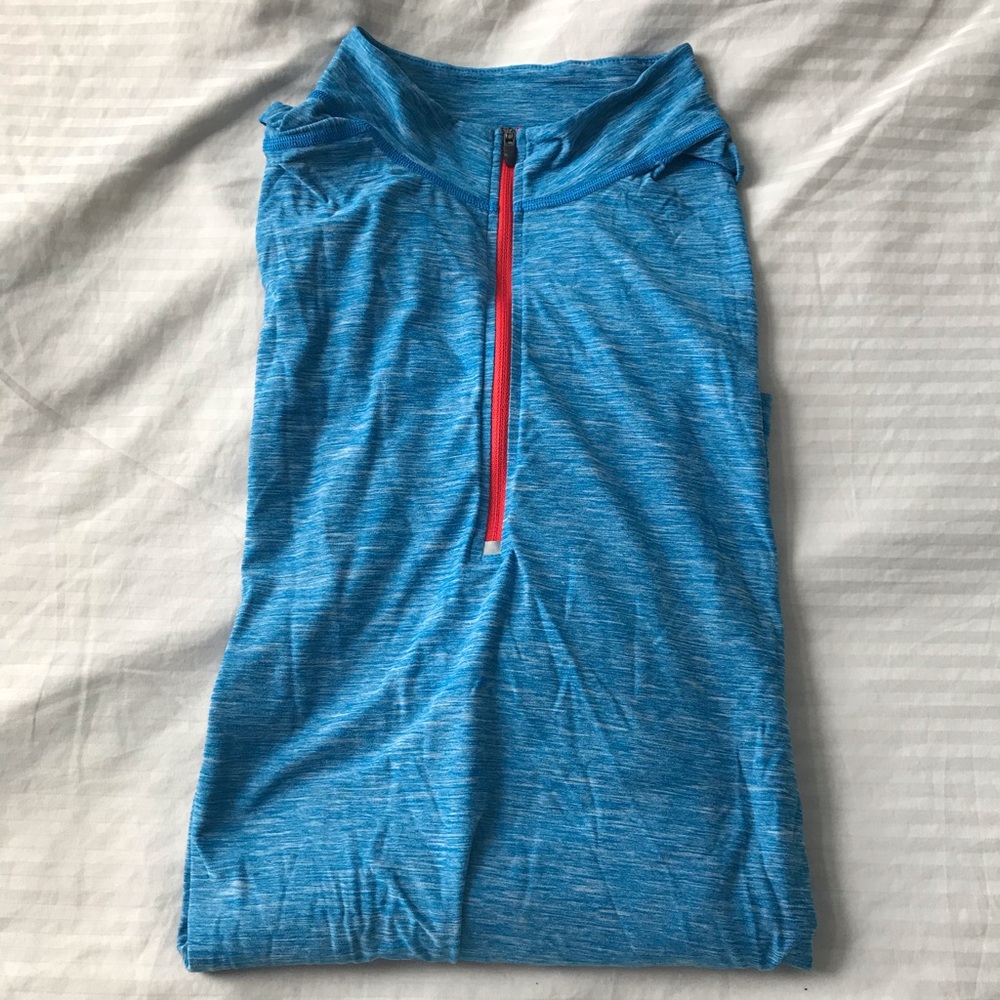 American Eagle athletic midzip
